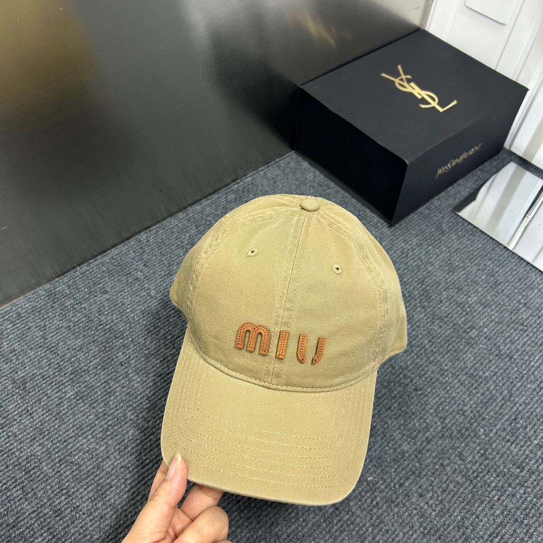 Miu Miu Caps